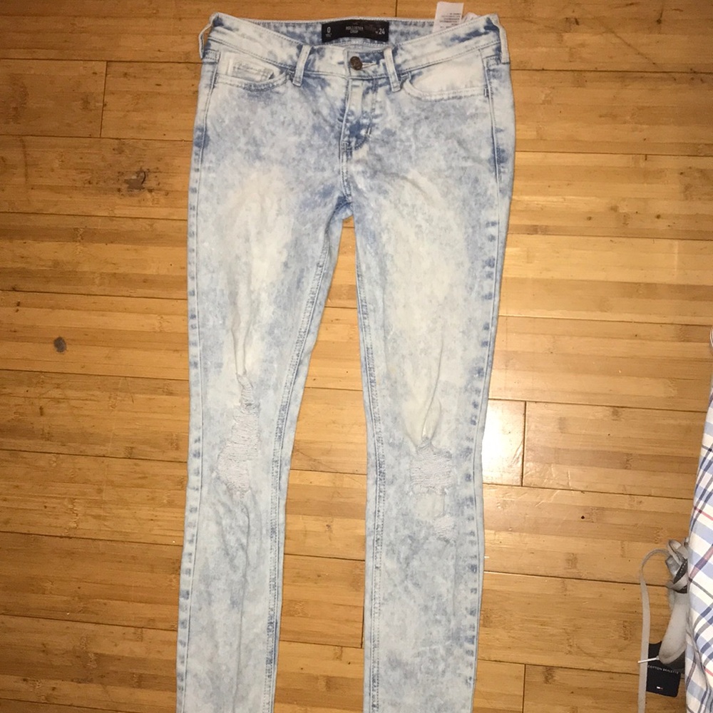 Hollister crop